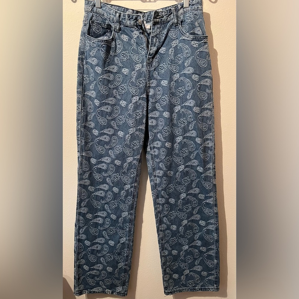 Princess Polly- Straight Leg Jean- Color: Denim Paisley Pattern- Size: 8